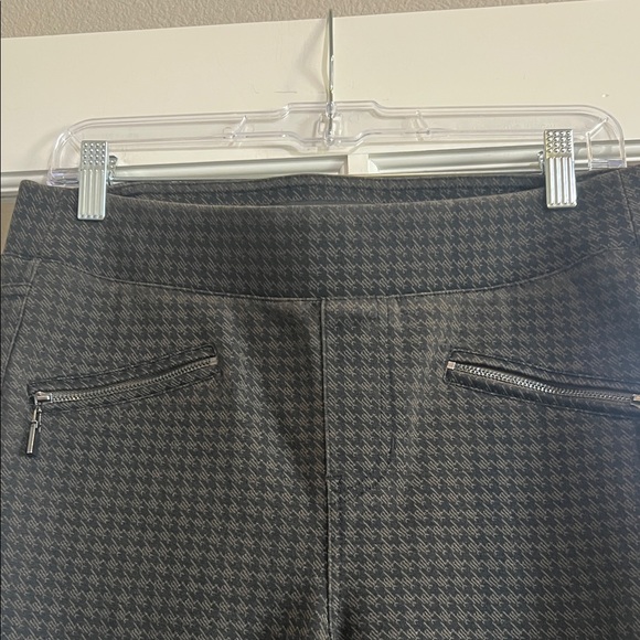 Liverpool Black Textured Leggings - Picture 6 of 10